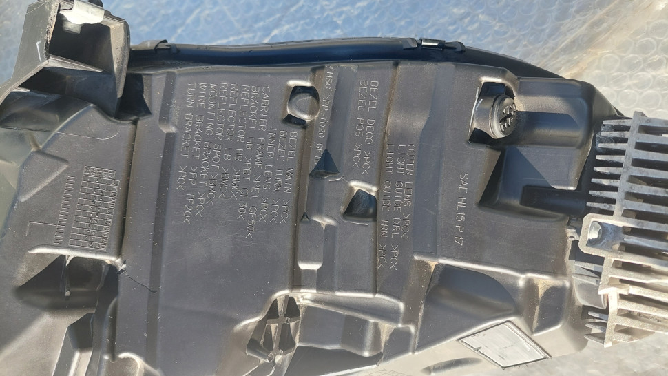 Фара левая Tesla Model 3 Y 2017 - 2023 б/у оригинал Фара тесла модел 3 У