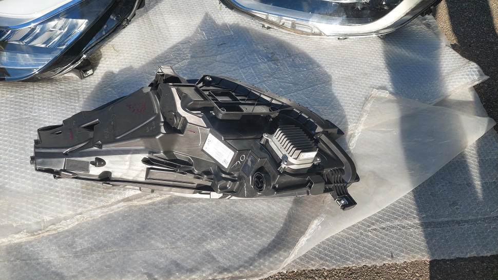 Фара Tesla Model 3 Y uplevel линза 2023 2022 2021 правая б/у ОРИГИНАЛ Фара тесла модел 3 У линзованая.