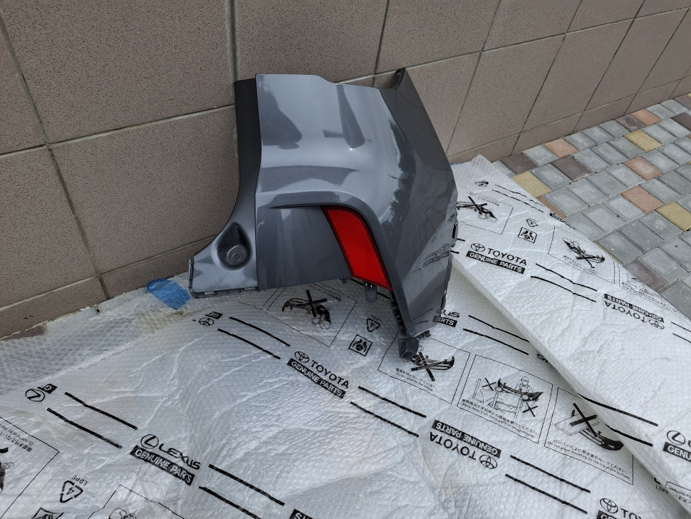 Бампер задний Ford Escape 2020 2021 2022 2023 2024 бампер задний правый Форд Ескейп с катафотом LJ6Z17810AEPTM