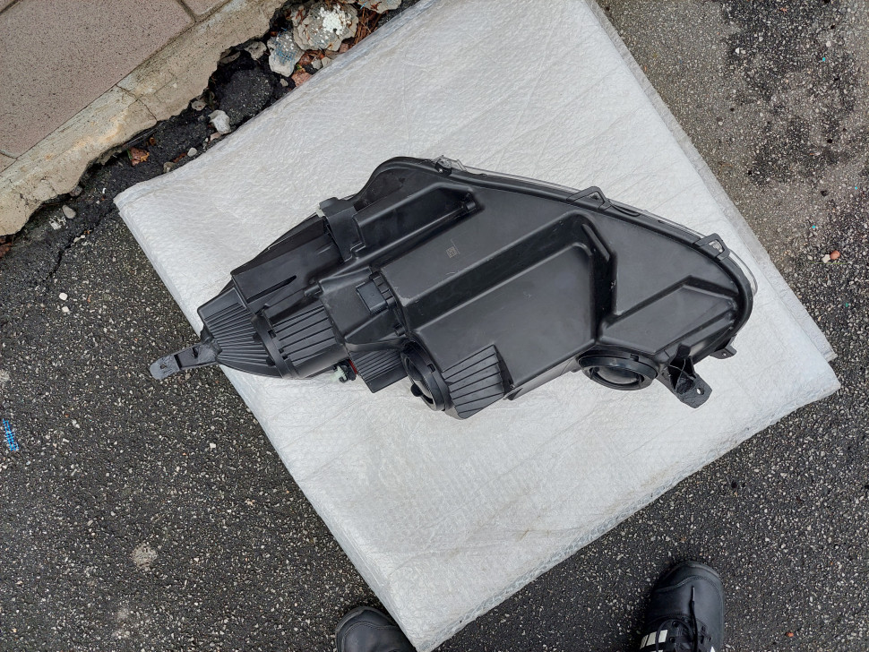 Фара Ford Escape 2020 2021 2022 2023 2024 галоген Led ДХО фара Ескейп LJ6B13W029BF