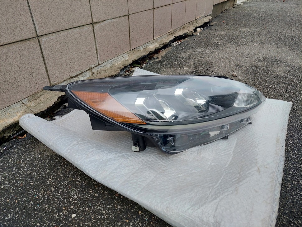 Фара Ford Escape 2020 2021 2022 2023 2024 галоген Led ДХО фара Ескейп LJ6B13W029BF