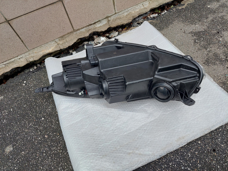 Фара Ford Escape 2020 2021 2022 2023 2024 галоген Led ДХО фара Ескейп LJ6B13W029BF