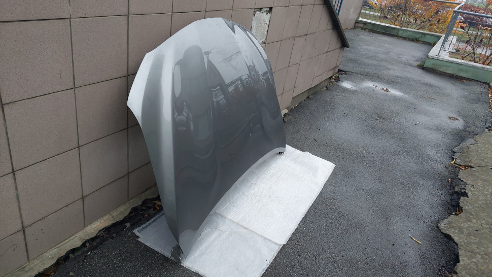 Капот Toyota Camry 70 2022 2021 2020 2019 2018 Камри с петлями, шумкой. железо.