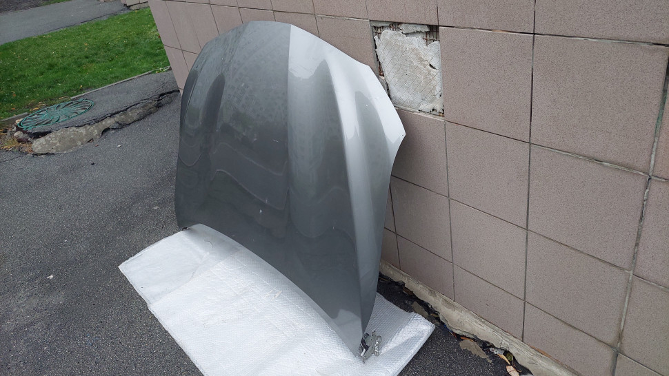 Капот Toyota Camry 70 2022 2021 2020 2019 2018 Камри с петлями, шумкой. железо.