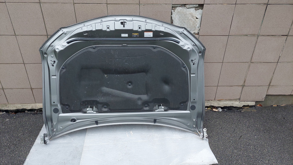 Капот Toyota Camry 70 2022 2021 2020 2019 2018 Камри с петлями, шумкой. железо.