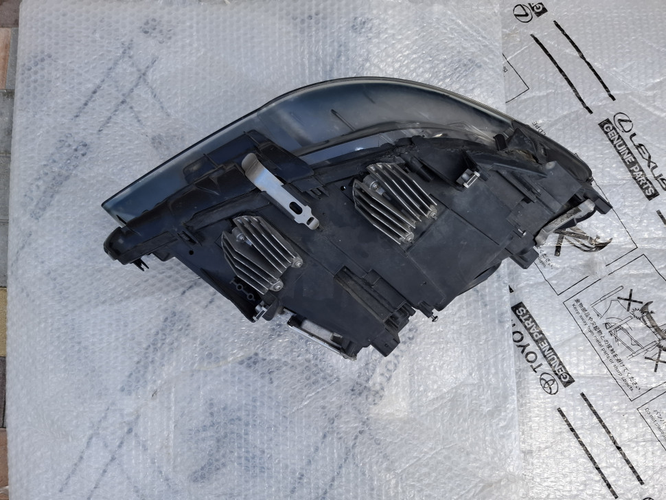 Фара левая Bmw 5 f10 f11 2009 - 2016 Фара БМВ 5 XENON LED EU 7203245