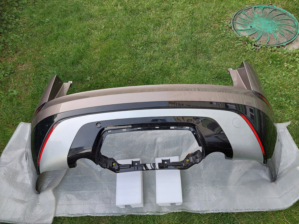 Бампер Land Rover Range Rover Velar L560 задний В СБОРЕ 6 парктроник LR093485