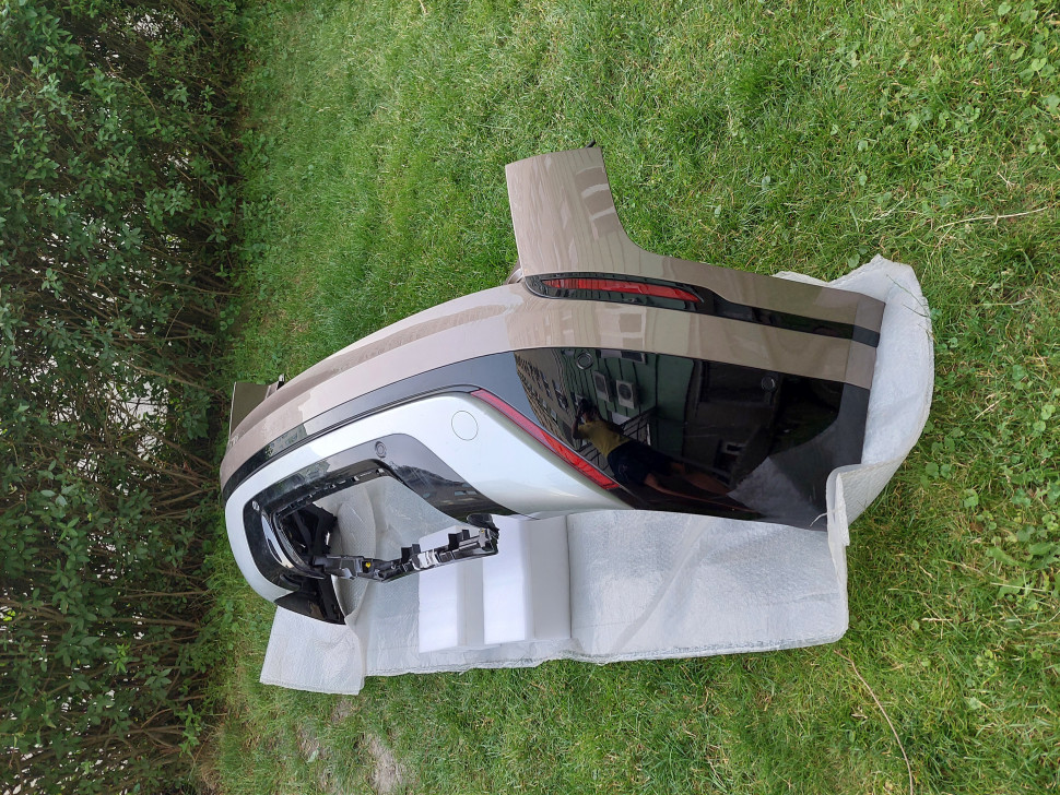 Бампер Land Rover Range Rover Velar L560 задний В СБОРЕ 6 парктроник LR093485