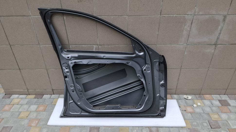 Двері Mercedes W213 2023 2022 2021 2020 2019 2018 2017 передні ліві, колір 992, Дверь передняя левая Мерседес 213, A2137200105