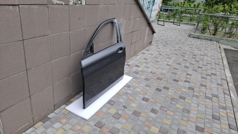 Двері Mercedes W213 2023 2022 2021 2020 2019 2018 2017 передні ліві, колір 992, Дверь передняя левая Мерседес 213, A2137200105