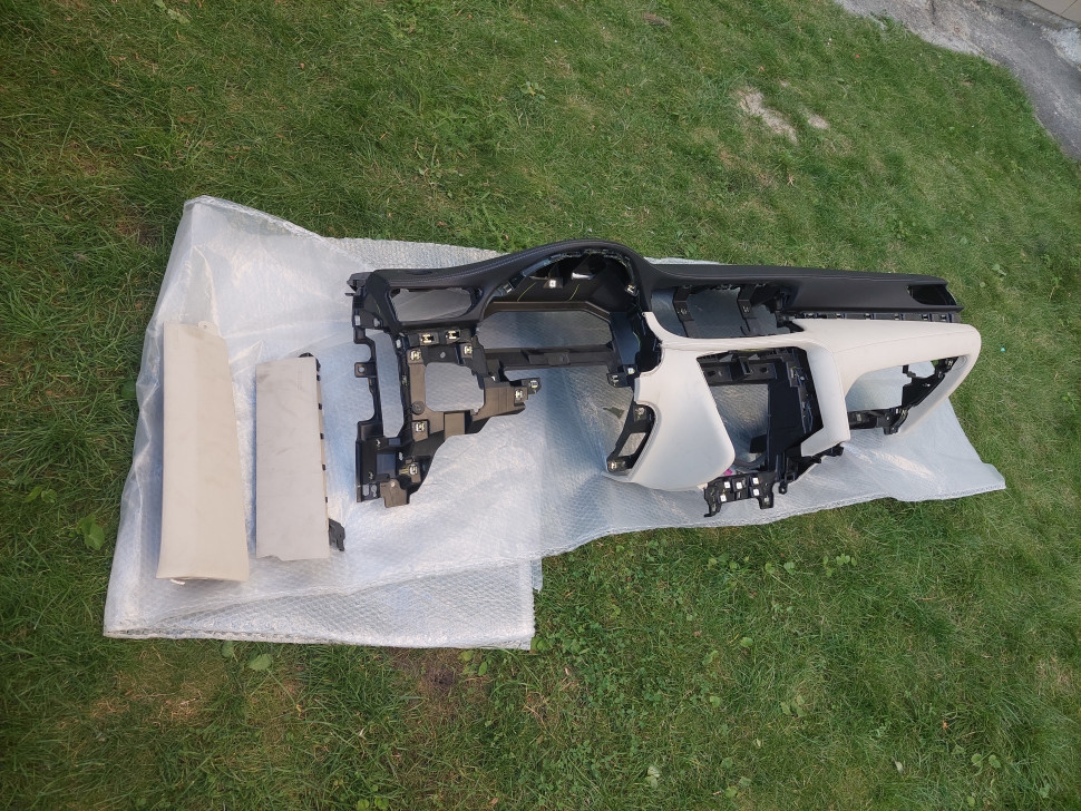 Торпедо Infiniti QX50 J55 2019 2020 2021 2022 торпеда Инфинити панель