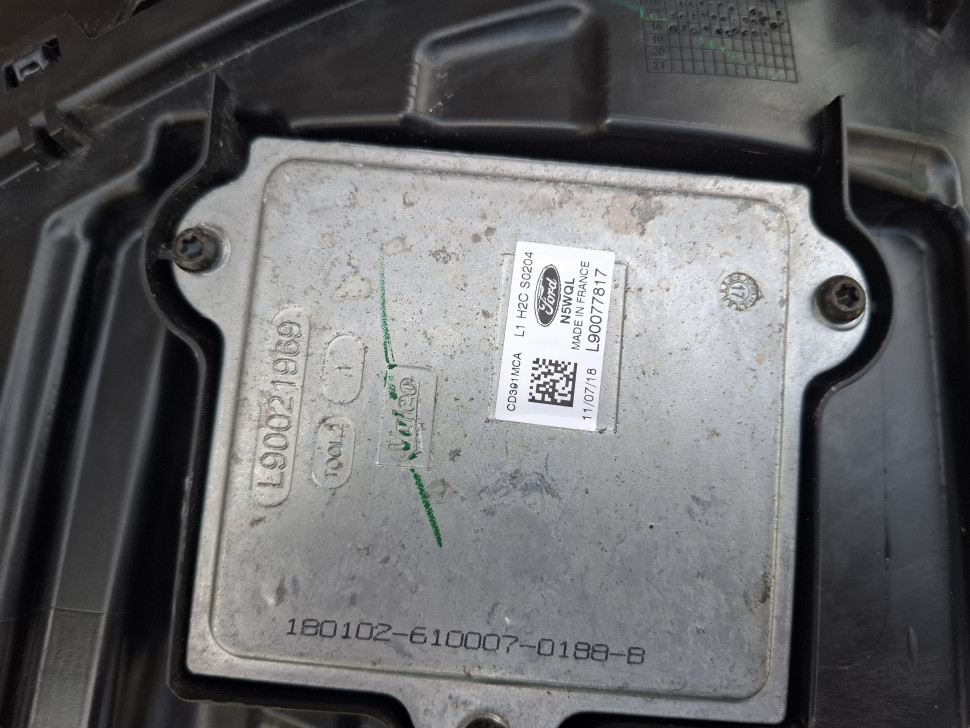 Фара правая Ford Fusion USA с LED ДХО 2017 - 2024 Б/у оригинал в сборе с блоками / лампами Фара Фьюжн Америка