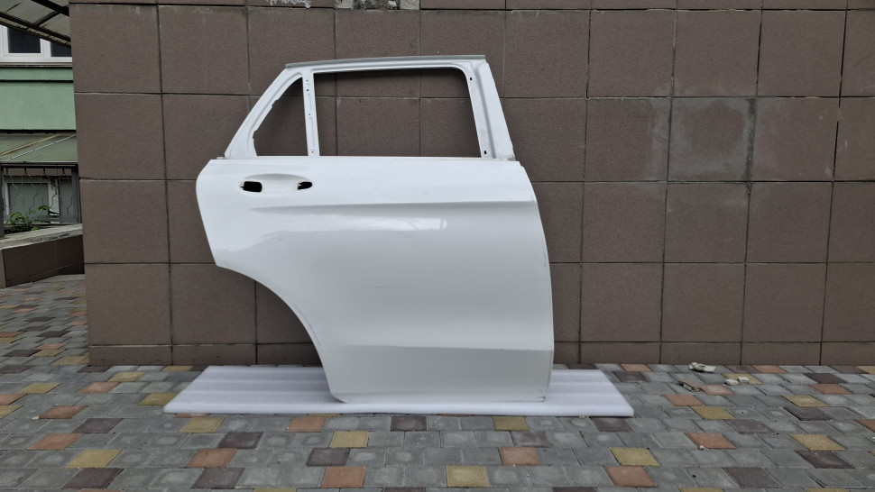 дефект Двері Mercedes GLC X253 2023 2022 2021 2020 2019 2018 2017 2016 2015 двері задні праві GLC 253, Дверь задня права Мерседес ГЛЦ 253 A2537307404