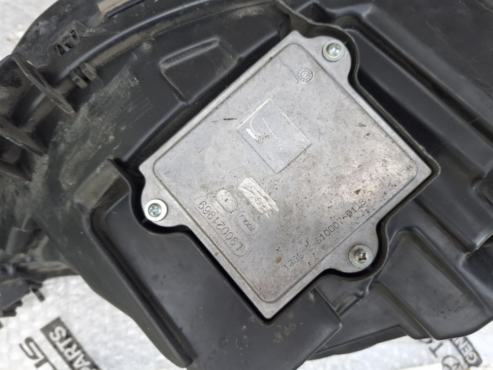 Лицензия б/у Фара левая Ford Fusion Америка с LED ДХО 2017 - 2024 Б/у в сборе с блоками / лампами Фара Фьюжн USA