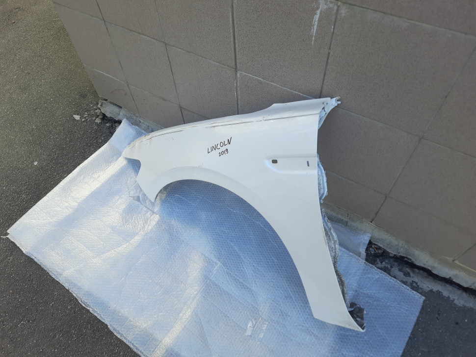Крыло Lincoln Continental 2020 2019 2018 2017 2016 USA крыло Линкольн