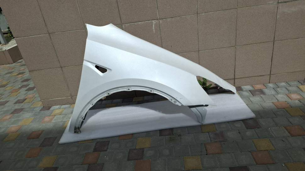 Дефект б/у Крыло правое Tesla Model Y PPSW 2025 2024 2023 2022 2021 2020 Tesla Y Крило Тесла У білий перламутр